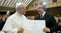 PAPA LEONE XIV HA CONFERITO AL MAESTRO RICCARDO MUTI IL �PREMIO RATZINGER�, PER UNA VITA DEDICATA ALLA MUSICA
