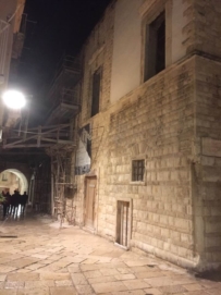 PALAZZO TATTOLI NEL CENTRO STORICO DALLE PROMESSE ALL'ABBANDONO TOTALE IL PASSAGGIO E' BREVE