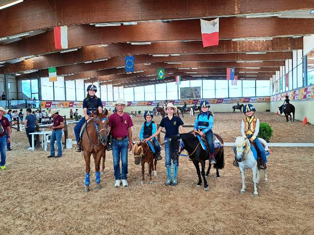 LA PUGLIA SI PIAZZA AL QUARTO POSTO ALLE PONYADI DELLA FEDERAZIONE ITALIANA SPORT EQUESTRI NELLA DISCIPLINA DEL REINING