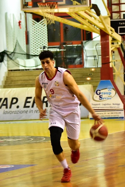 LA PALLACANESTRO MOLFETTA INGAGGIA IL PRIMO STRANIERO. SI TRATTA DELLITALO ARGENTINO ANDRS DUVAL