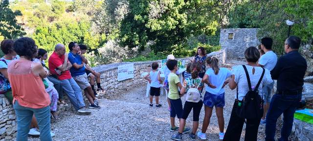 PRIMO APPUNTAMENTO CON LUOGHI DIVINI, PASSEGGIATA GUIDATA, LETTURE E ATTIVIT LABORATORIALE PRESSO IL PULO DI MOLFETTA