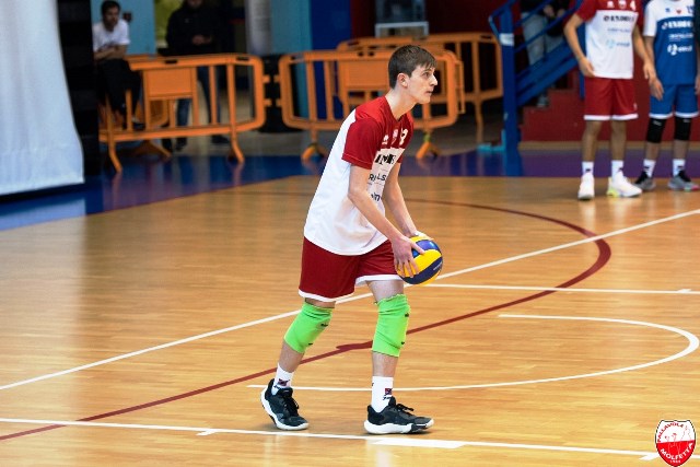 IL GIOVANE REGISTA MOLFETTESE GIANLUCA GADALETA CONFERMATO DALLA PALLAVOLO MOLFETTA ANCHE PER IL PROSSIMO CAMPIONATO NAZIONALE DI SERIE B
