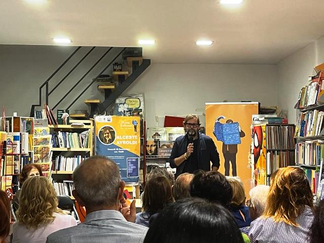ALCESTE AYROLDI: MOLFETTA  LA MIA CITT ADOTTIVA. PRESENTARE QUI IL LIBRO IN QUESTA PRIMA NAZIONALE MI FA TANTISSIMO PIACERE
