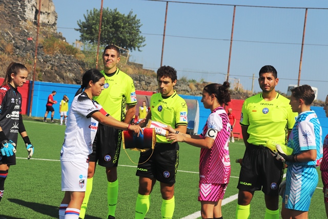 SCONFITTA 2-1 PER LA MOLFETTA CALCIO FEMMINILE CONTRO CATANIA. LE BIANCOROSSE BEFFATE ALLO SCADERE DELLA PARTITA