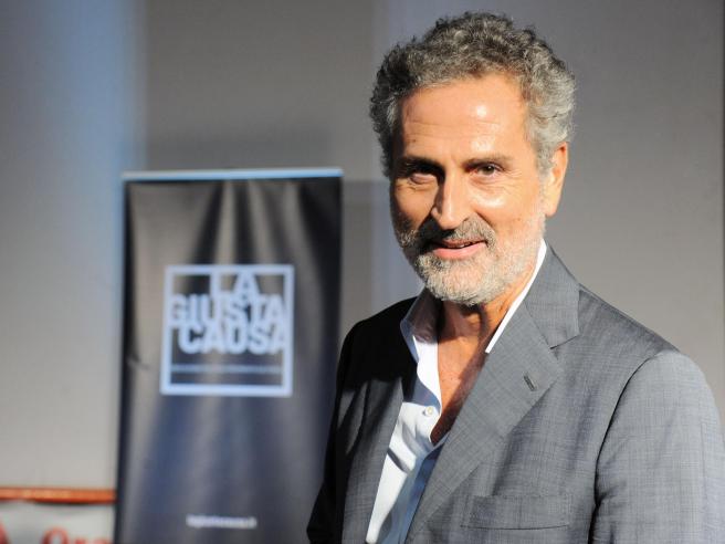 L'AVVOCATO MICHELE LAFORGIA  UFFICIALMENTE CANDIDATO SINDACO ALLE COMUNALI DI BARI PER IL CENTROSINISTRA