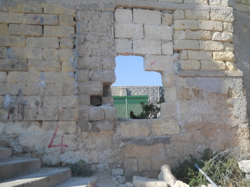 MA QUALCUNO SI RICORDA CHE ESISTE DA ANNI L'EX COLONIA MARINA A MOLFETTA DA RISTRUTTURARE?