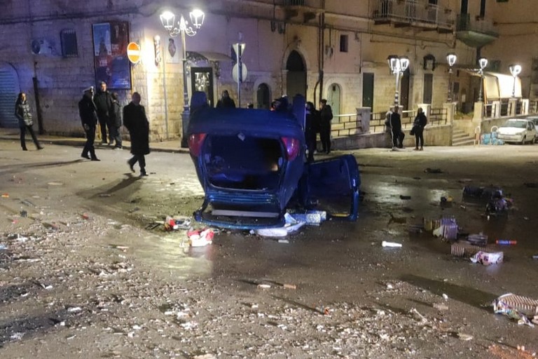ASSEMBLEA PUBBLICA DELLA SINISTRA SULL'EMERGENZA CRIMINALITA' NELLA CITTA' DI MOLFETTA