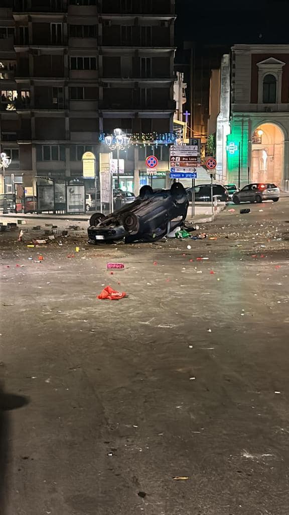 PIAZZA VITTORIO EMANUELE TERRA DI NESSUNO MALGRADO LE PROMESSE ELETTORALI 