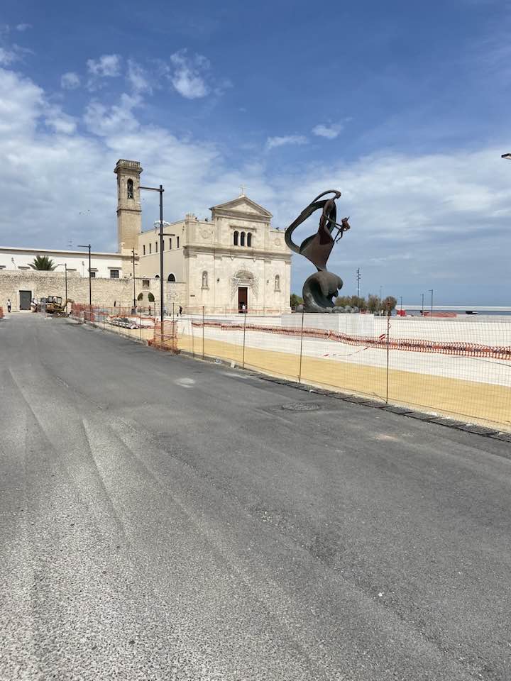 IL 6 SETTEMBRE SI INAUGURA LA PIAZZA DELLA BASILICA CON I CANTIERI ANCORA APERTI