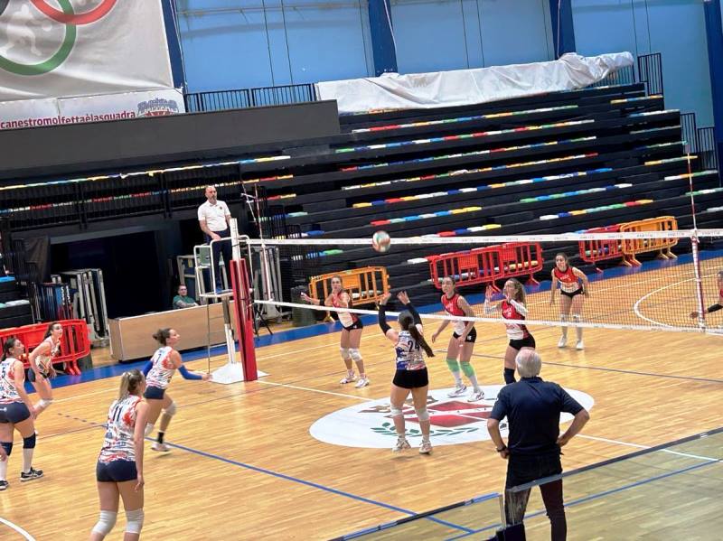 NEL PENULTIMO MATCH STAGIONALE UNA RIMANEGGIATA DINAMO CAB MOLFETTA ESCE SCONFITTA DALLA SFIDA CONTRO LASEM VOLLEY BARI