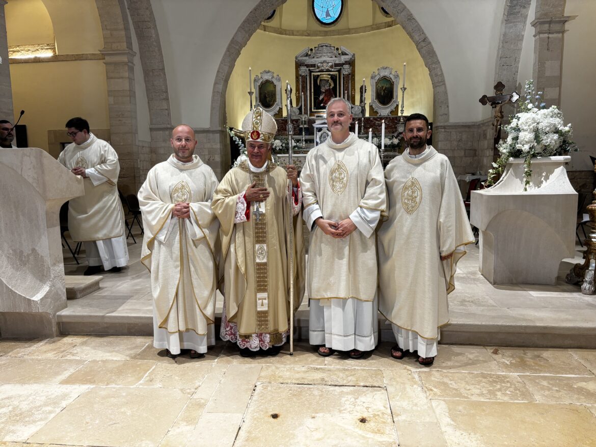 IL VESCOVO MONS. CORNACCHIA ORDINA A MOLFETTA UN NUOVO DIACONO FRATE MINORE