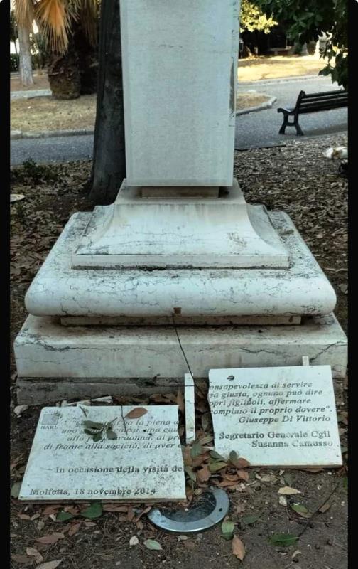 ATTO VANDALICO AI DANNI DEL BUSTO DI GIUSEPPE DI VITTORIO SITUATO NELLA VILLA COMUNALE DI MOLFETTA