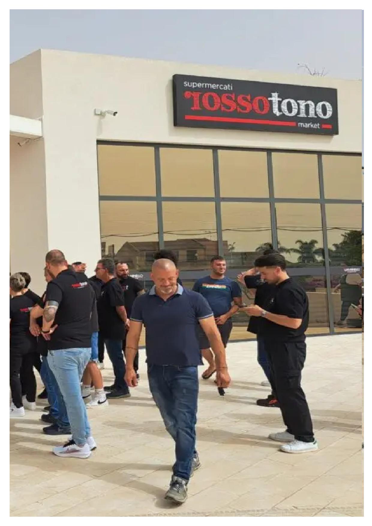 UNA NUOVA STRUTTURA MEDIA DI VENDITA A MOLFETTA IN VIA BOCCARDI CON I SUPERMERCATI ROSSOTONO 