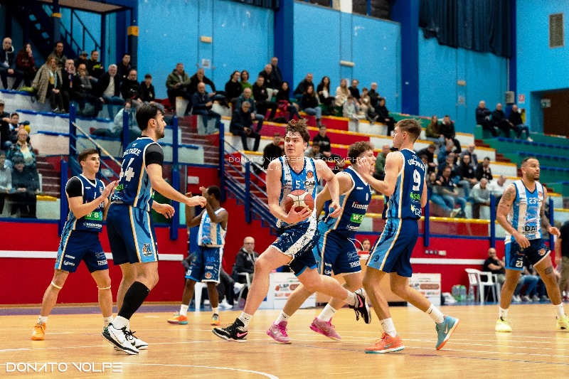 LA DAI OPTICAL VIRTUS BASKET MOLFETTA AFFRONTA AL PALAPOLI, DOMENICA 8 DICEMBRE, LA CAPOLISTA AVELLINO