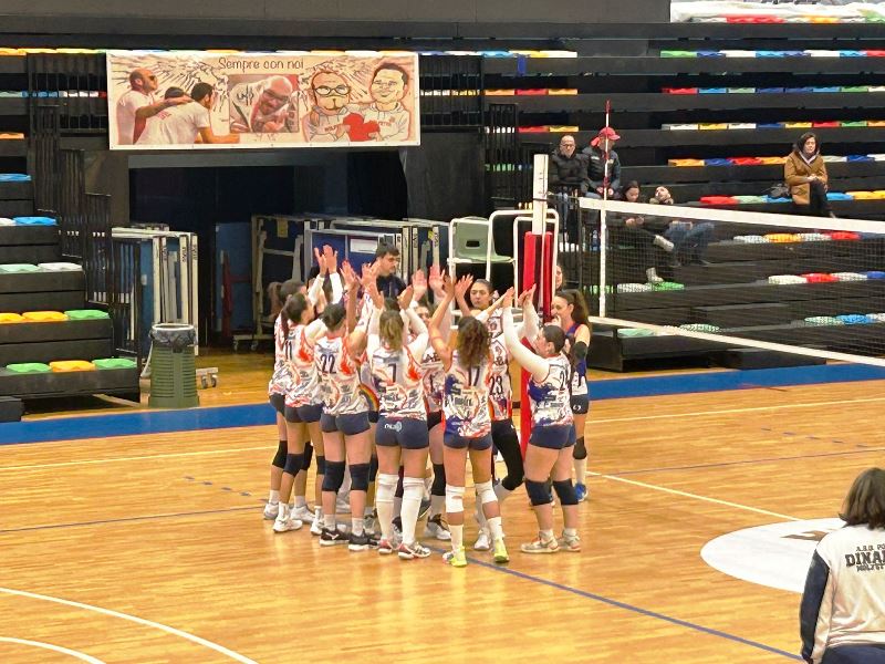 LA DINAMO CAB MOLFETTA, CON LA NUOVA GUIDA TECNICA, RITROVA IL SUCCESSO IN TRASFERTA, 0-3 CONTRO LA MAXIMA VOLLEY CASAMASSIMA