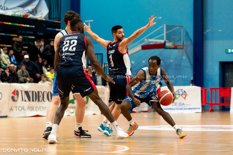 SI CHIUDE CON UNA SCONFITTA IL 2024 DELLA DAI OPTICAL VIRTUS BASKET MOLFETTA