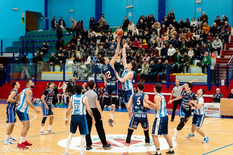 OBIETTIVO CENTRATO PER LA DAI OPTICAL VIRTUS BASKET MOLFETTA. VINCE CONTRO MONOPOLI E SI QUALIFICA AI PLAY-IN GOLD