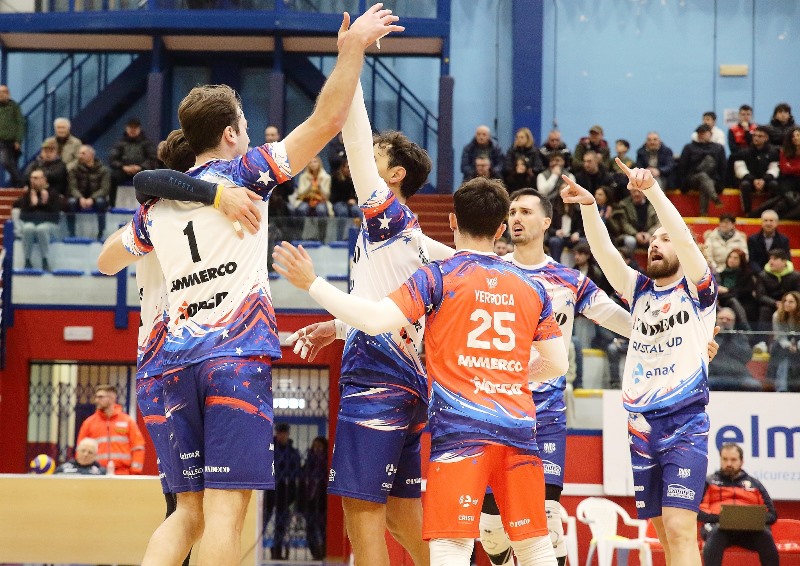 SI ARRENDE AL TIE BREAK LA PALLAVOLO MOLFETTA NELLA DIFFICILE TRASFERTA CONTRO MARIGLIANO