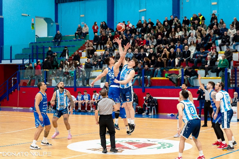 ANCORA UNA VITTORIA NEL FINALE PER LA DAI OPTICAL VIRTUS BASKET MOLFETTA CHE RIESCE A PREVALERE SUL MATERA PER 78-75