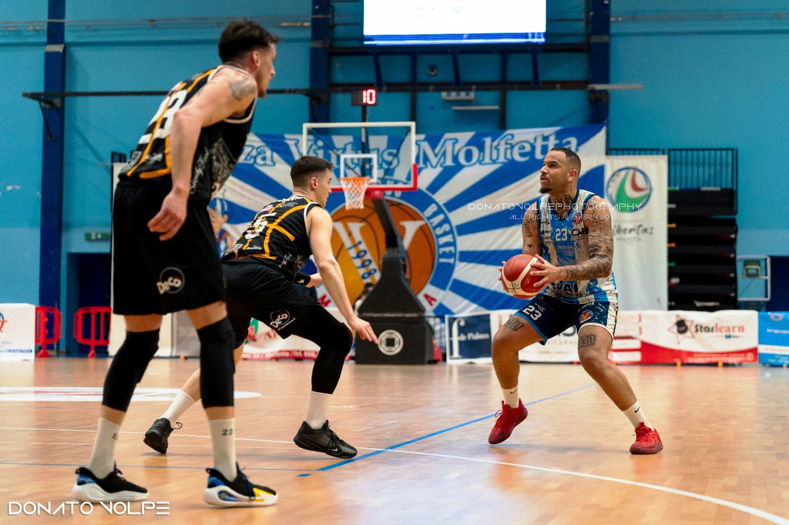 DAI OPTICAL VIRTUS BASKET MOLFETTA IN CERCA DI RISCATTO DOPO LE ULTIME DUE SCONFITTE CONSECUTIVE. DOMENICA SERA AL PALAPOLI ARRIVA LA VIOLA REGGIO CALABRIA