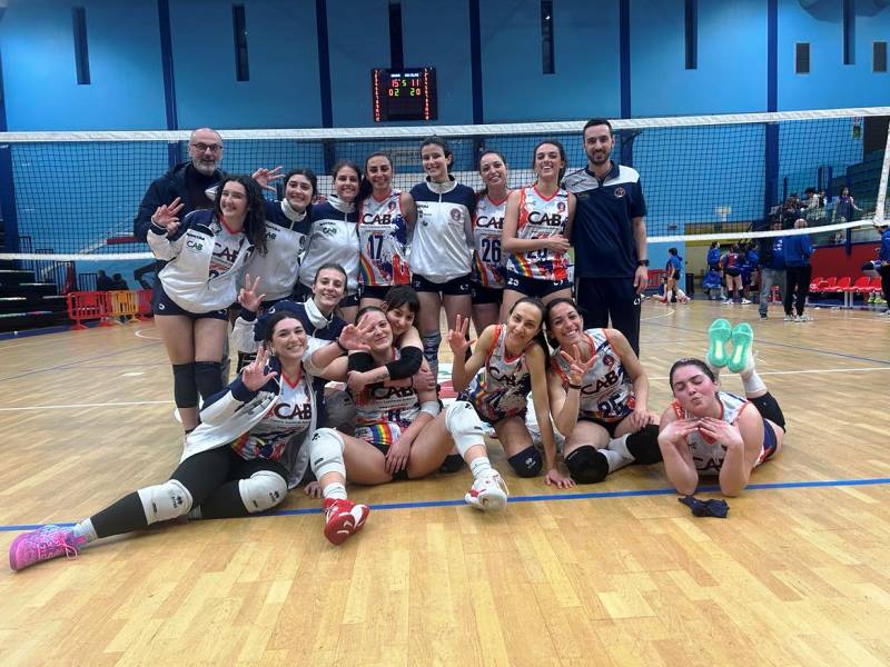 TORNA ALLA VITTORIA LA DINAMO CAB MOLFETTA. AL TIEBREAK PIEGA LA DON MILANI VOLLEY DI BARI