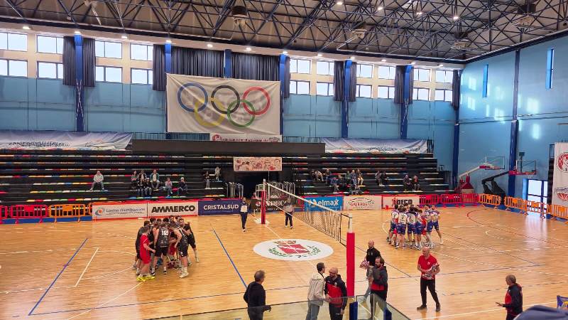 ANCORA UNA PROVA DI CARATTERE PER LINDECO MOLFETTA CHE AL PALAPOLI OTTIENE LA QUINTA VITTORIA CONSECUTIVA CONTRO VOLLEY SAN MARZANO SALERNO