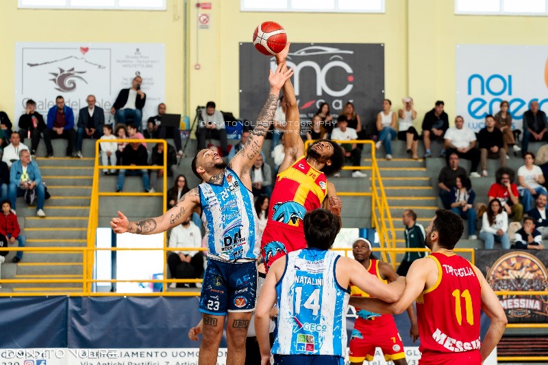 SI CHIUDE CON UNA SCONFITTA LA STAGIONE DELLA DAI OPTICAL VIRTUS BASKET MOLFETTA. AL PALAPANUNZIO VINCE IL MESSINA PER 54-76