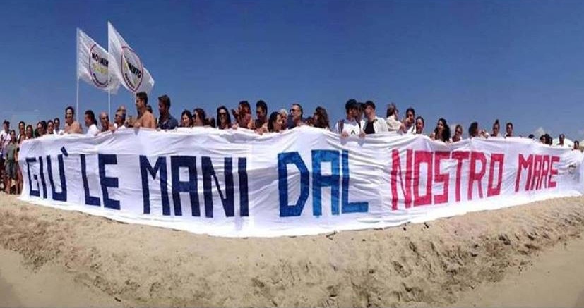TAPPA CONCLUSIVA DEL TOUR 2015 GIU LE MANI DAL NOSTRO MARE