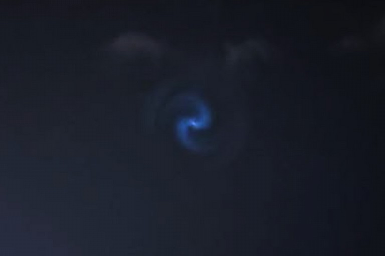 SCIE LUMINOSE NEL CIELO DI MOLFETTA. PER LA7 SI TRATTA DI SATELLITI STARLINK