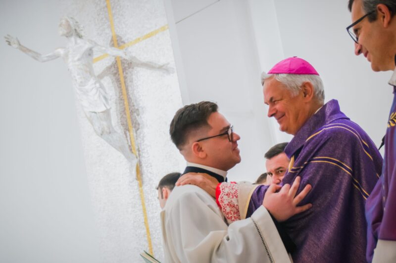 DON ALBERTO DE MOLA SARA' ORDINATO SACERDOTE DA PAPA LEONE XIV OGGI IN VATICANO