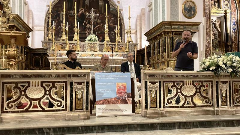 PUGLIA: PRESENTATA A POLIGNANO A MARE LA NUOVA TRADUZIONE LETTERARIA ECUMENICA DEL NUOVO TESTAMENTO NELLA CHIESA MATRICE