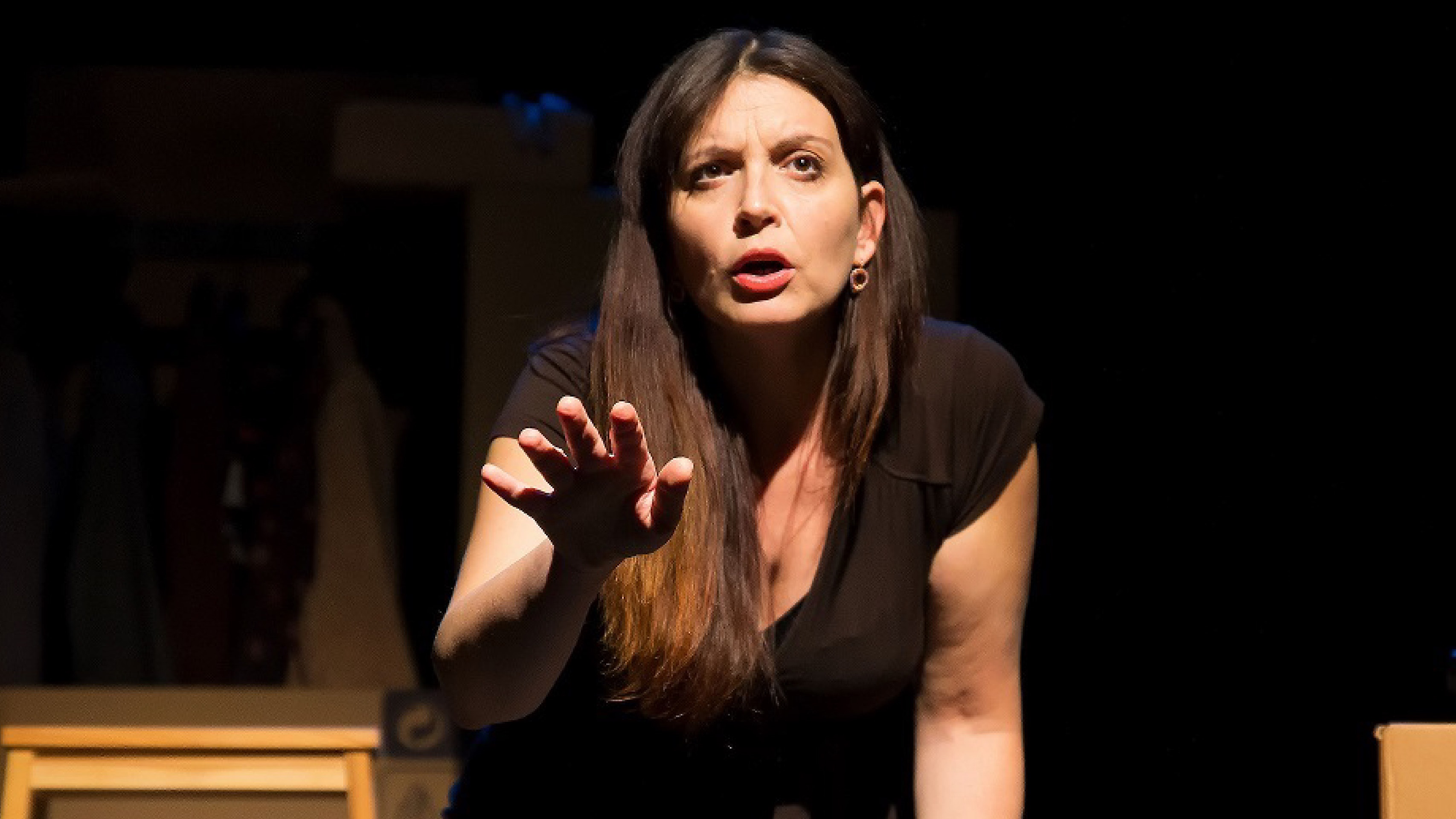 A SPAZIOLEARTI SI CELEBRA LA GIORNATA INTERNAZIONALE PER LELIMINAZIONE DELLA VIOLENZA CONTRO LE DONNE CON LO SPETTACOLO SOLA CONTRO LA MAFIA DI TEATRERMITAGE