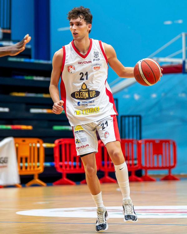 QUINTA VITTORIA CONSECUTIVA PER LA CLEAN UP MOLFETTA. SCONFITTO IL CUS FOGGIA PER 76-72