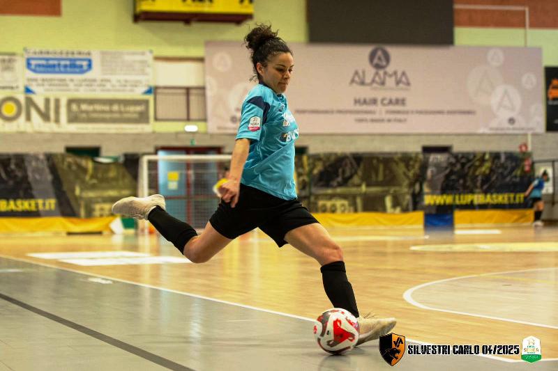 LA CALCETTISTA SPAGNOLA VANESSA JIMNEZ  IL NUOVO ACQUISTO DELLA FEMMINILE MOLFETTA