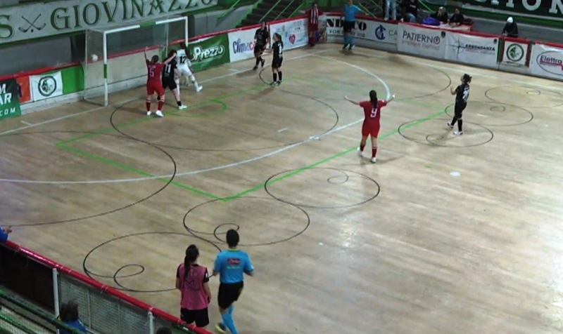 SCONFITTA PER 5-2 LA FEMMINILE MOLFETTA NEL DERBY CONTRO BITONTO NELLA DECIMA GIORNATA DEL CAMPIONATO DI CALCIO A 5 FEMMILE DI SERIE A