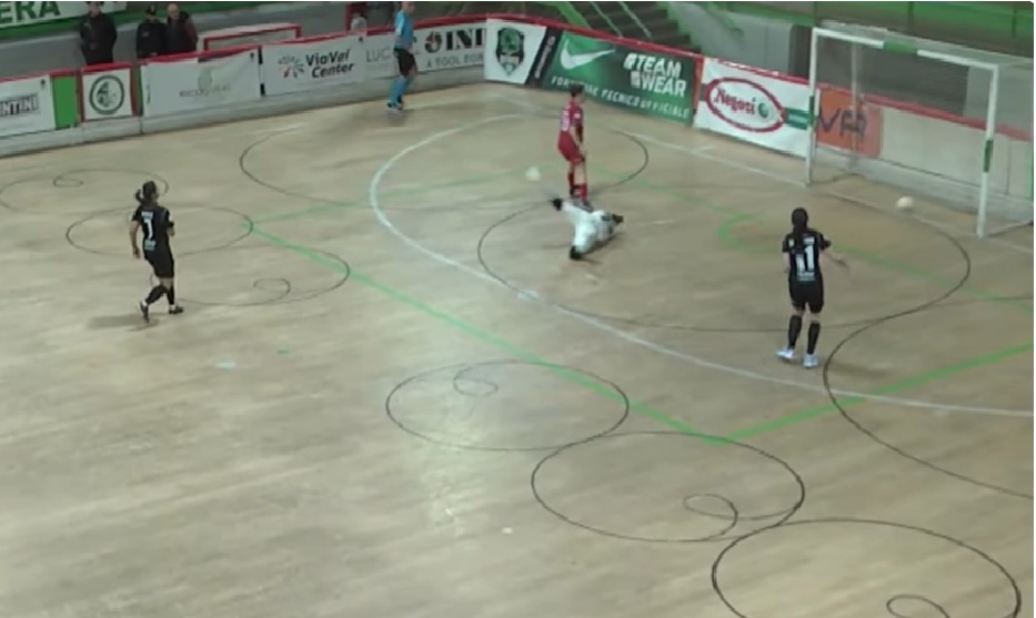 PRIMA GARA DEL NUOVO ANNO PER LA FEMMINILE MOLFETTA CHE OSPITA AL PALAPOLI IL MONTESILVANO PER L�11ESIMA GIORNATA DI ANDATA DEL CAMPIONATO DI CALCIO A 5 DI SERIE A