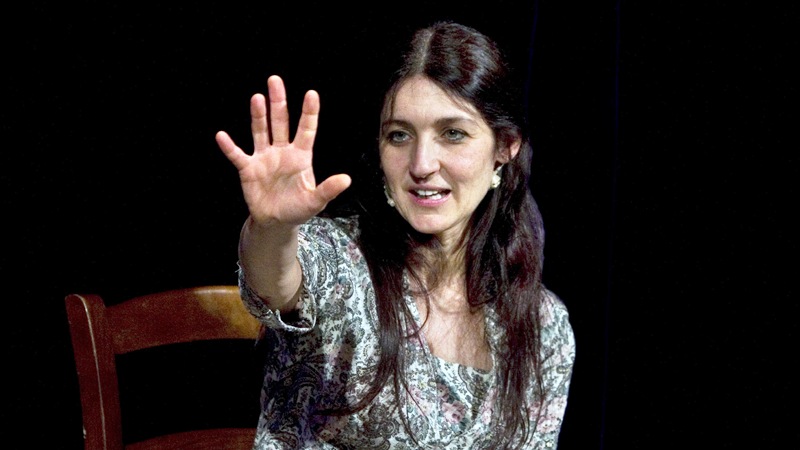 ANDR� IN SCENA A SPAZIOLEARTI SABATO 31 GENNAIO LO SPETTACOLO CON ELISABETTA SALVATORI DAL TITOLO �SCALPICCII SOTTO I PLATANI�