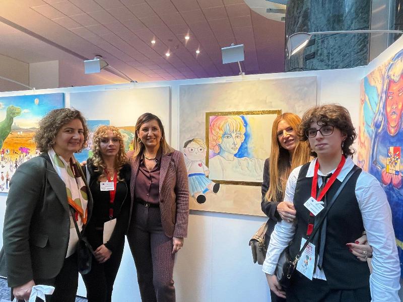 STUDENTI DEL �BELLO-SALVEMINI� PROTAGONISTI AL PARLAMENTO EUROPEO CON LA MOSTRA �ARTE PER TUTTI E CON TUTTI�