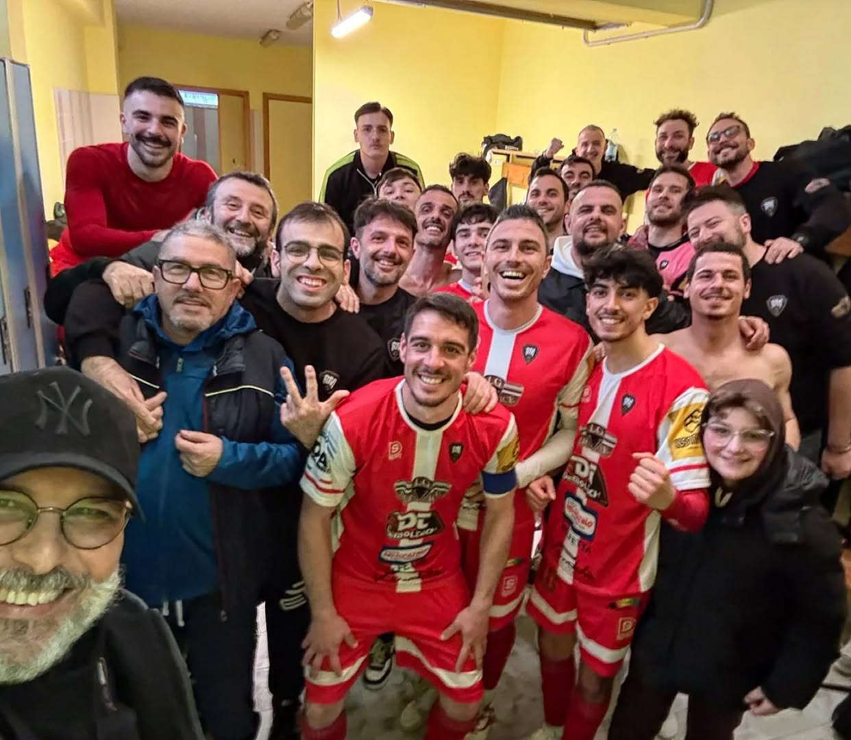 TRIS REAL MOLFETTA C5  CONTRO L'ERACLIO BARLETTA ED E'... SORPASSO AL 3� POSTO