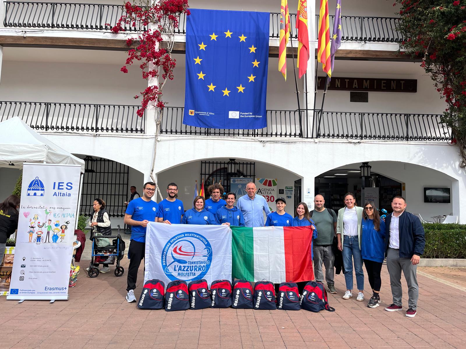 LO SPORT UNISCE L�EUROPA: L�AZZURRO MOLFETTA CONQUISTA ALTEA