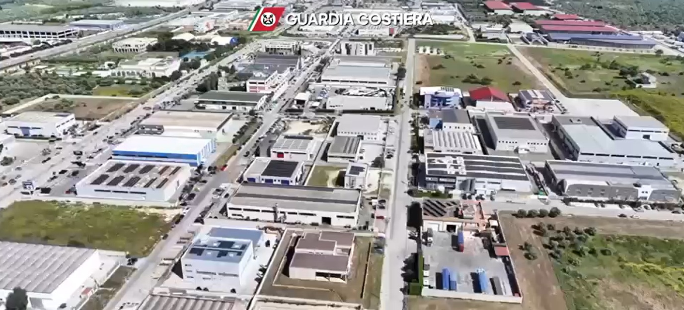 SONO 72 I SOGGETTI INDAGATI PER DISASTRO AMBIENTALE COLPOSO PER L�INQUINAMENTO CHIMICO E PER L�ALTERAZIONE FISICA DELLE ACQUE SOTTERRANEE DI FALDA NELL�INTERO COMPRENSORIO ASI DEL COMUNE DI MOLFETTA