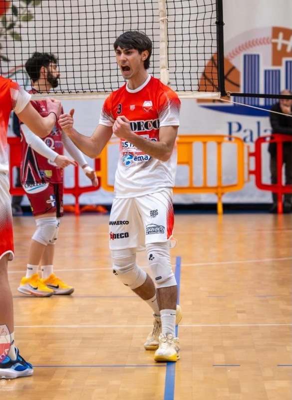 TERZA STAGIONE NELL'INDECO MOLFETTA PER IL BOMBER IVAN AUCIELLO