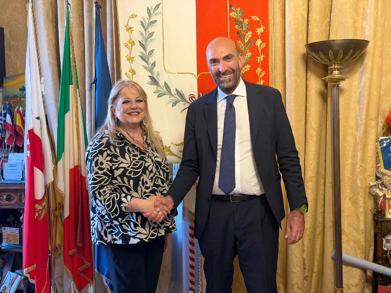 IL SINDACO LECCESE INCONTRA LA NUOVA PREFETTA ROSSANA RIFLESSO