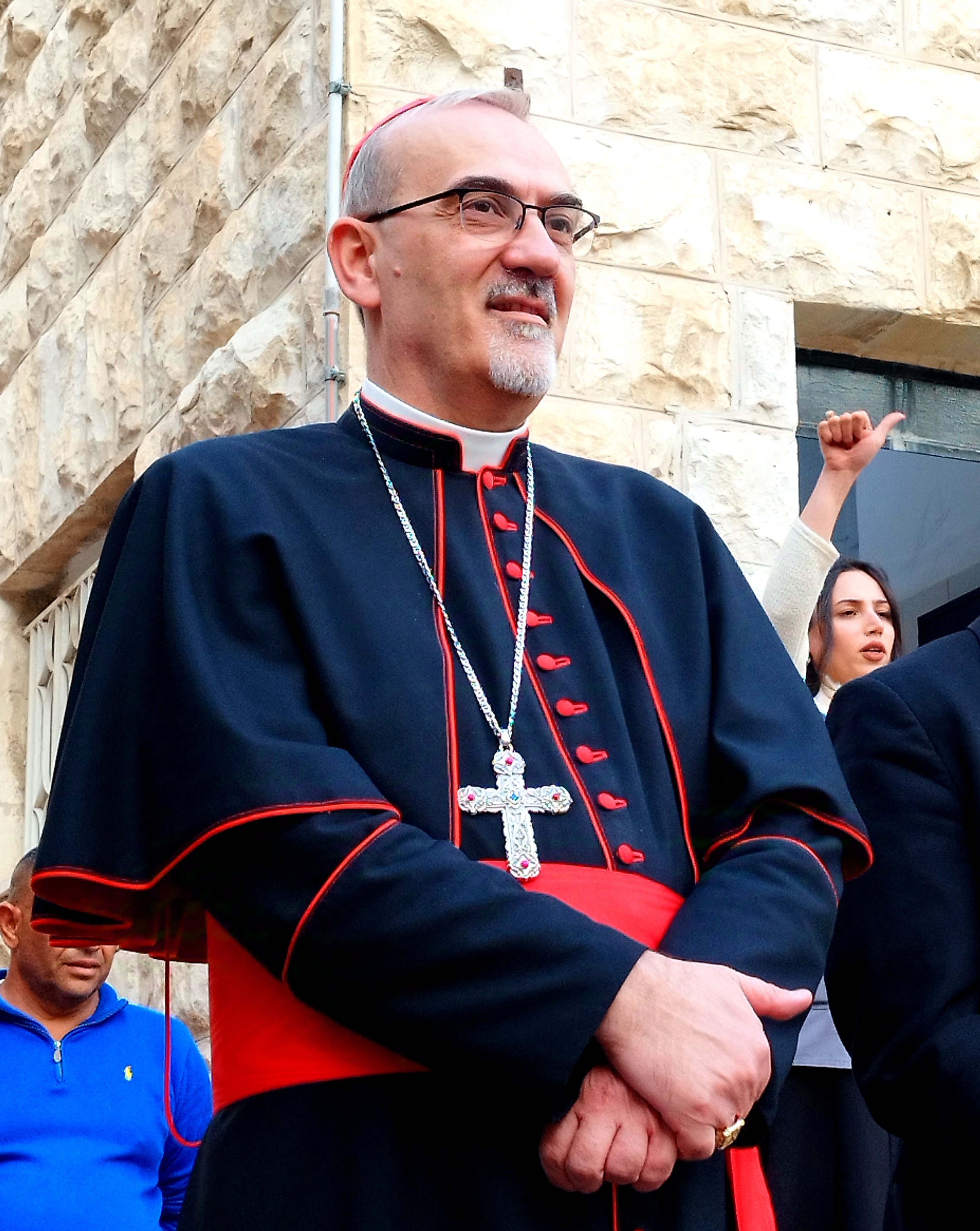 SARA' OSPITE DELLA CITTA' DI MOLFETTA IL CARDINALE PIZZABALLA PATRIARCA DI GERUSALEMME