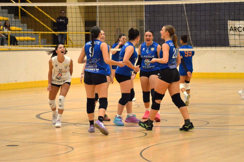 ASDAM PEGASO �93 MOLFETTA, ESORDIO DA 3-0: AL PALAFIORENTINI CADE L�INDECO ANAV BARI