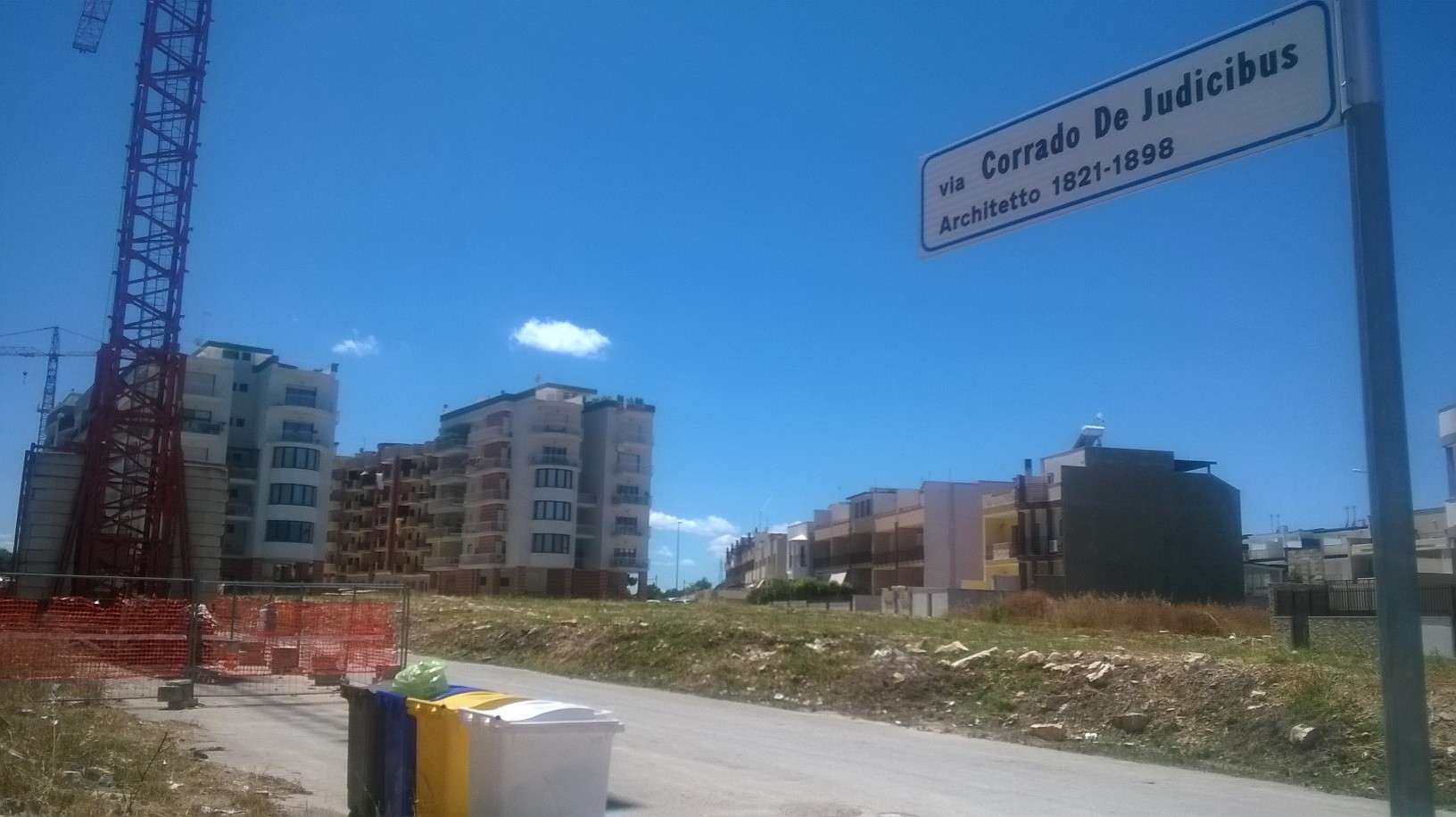 EDILIZIA A GONFIE VELE A MOLFETTA : MA CON LA CRISI IN ATTO TUTTI QUESTI APPARTAMENTI CHI LI ACQUISTA?