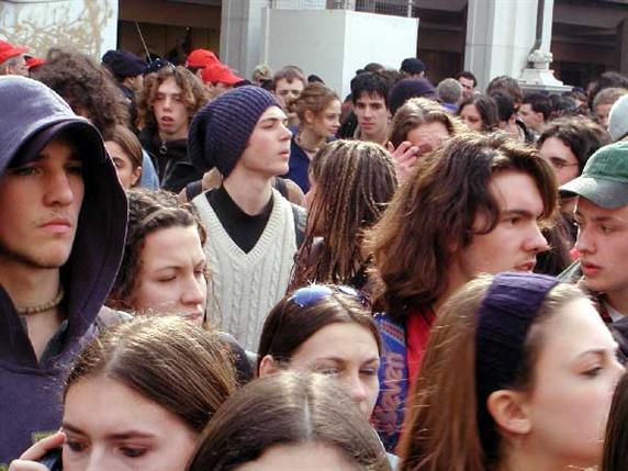 UN APPELLO PER UN LAVORO PER UN GIOVANE TUNISINO DI 19 ANNI 