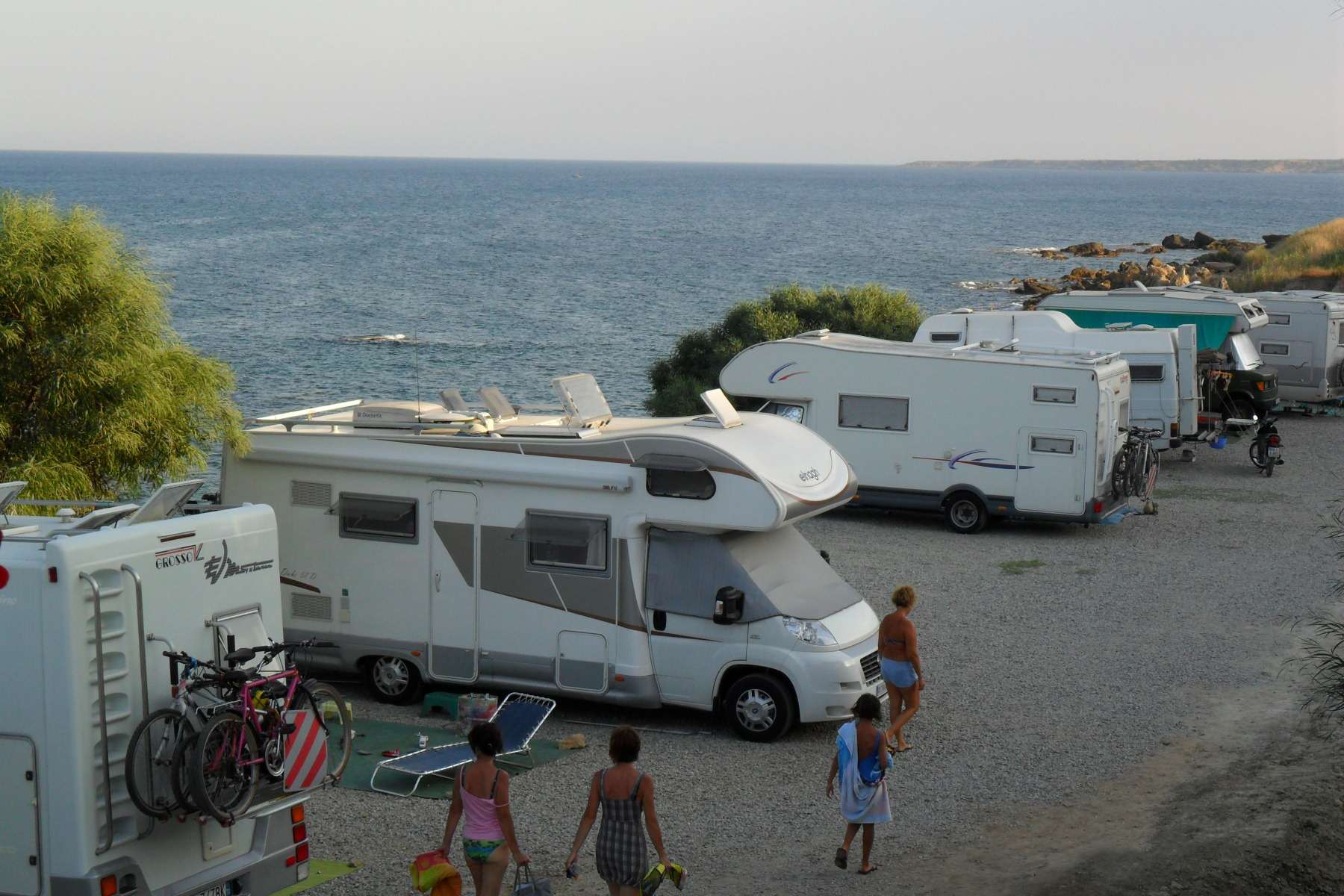 NIENTE ROULOTTES, CARAVAN, CAMPER E SIMILI NEL TERRITORIO COMUNALE. ORDINANZA DI DIVIETO PERMANENTE DI SOSTA DEL SINDACO MINERVINI