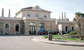 PINO DALEPPO DI PIAZZA ALDO MORO TAGLIO O NON TAGLIO?