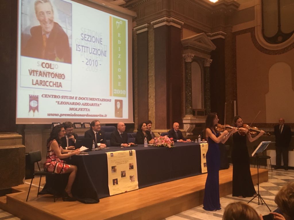 QUINDICI ANNI E NON SENTIRLI CONCLUSA CON SUCCESSO LEDIZIONE 2018 DEL PRESTIGIOSO PREMIO LEONARDO AZZARITA